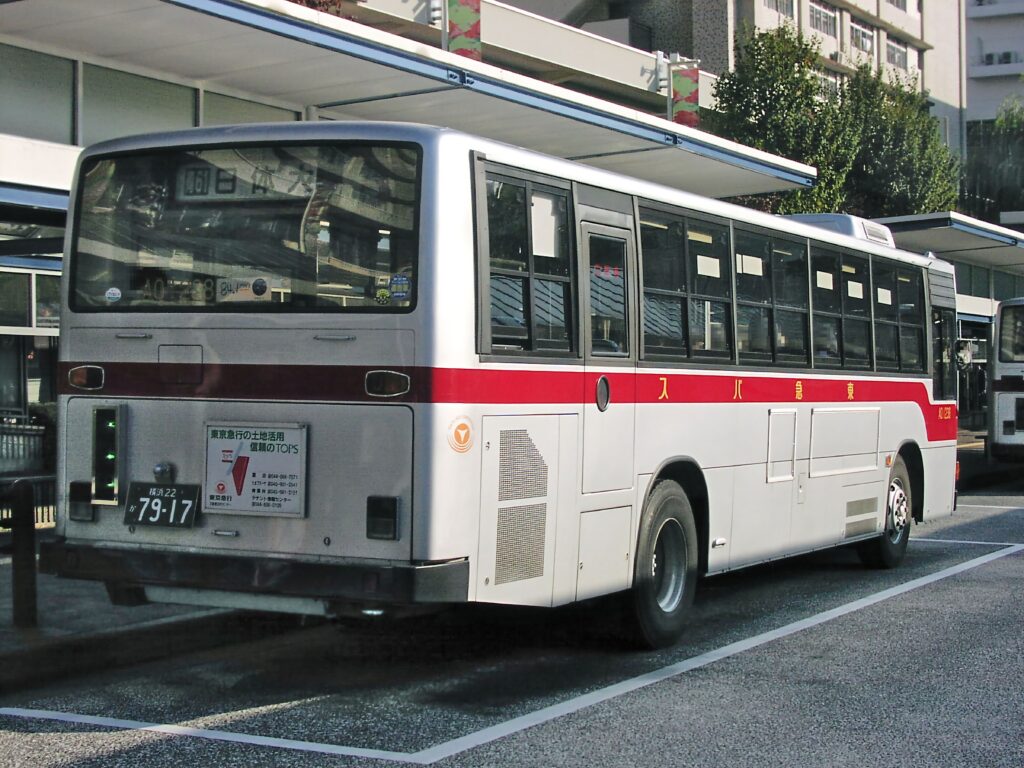 2004年10月29日　青葉台駅にて