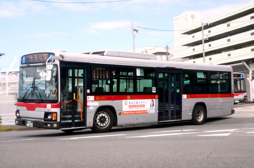 2026年10月8日　青葉台営業所付近にて