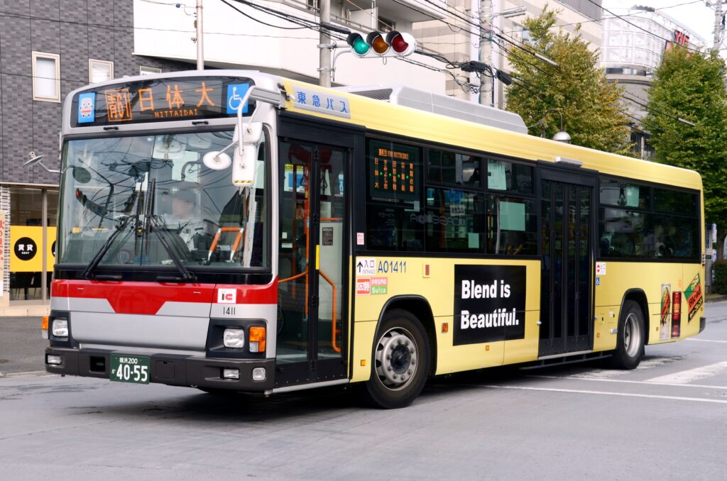 2015年10月30日 榎が丘交差点にて