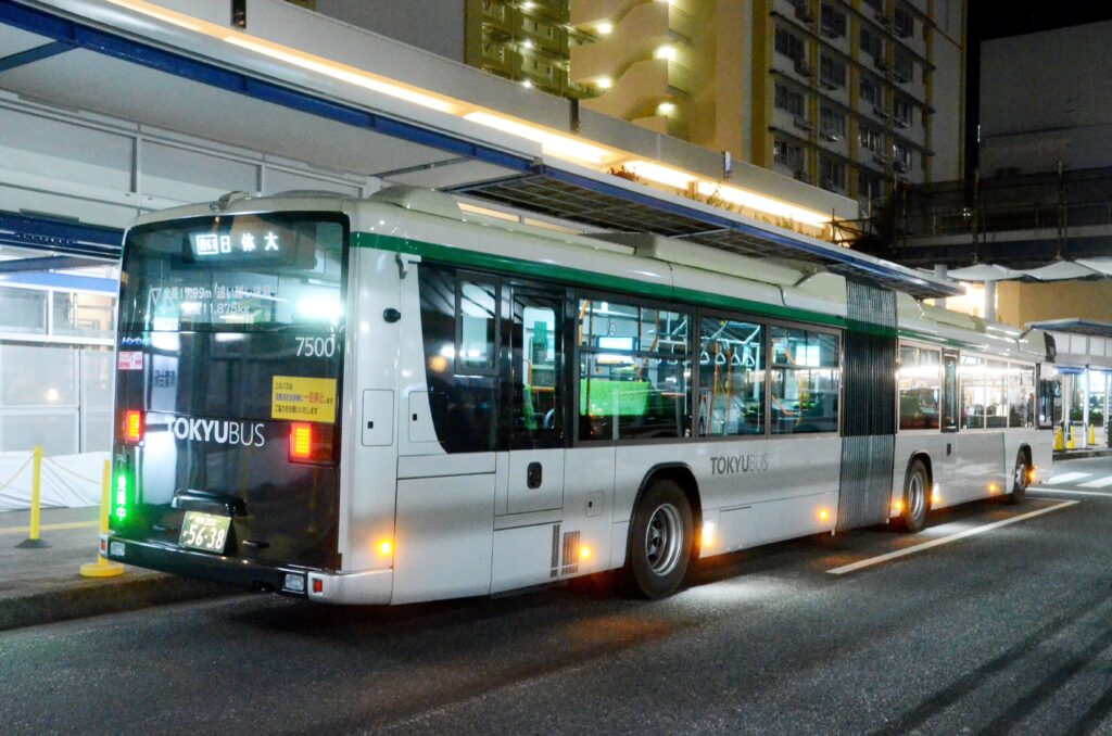 2025年11月12日　青葉台駅にて